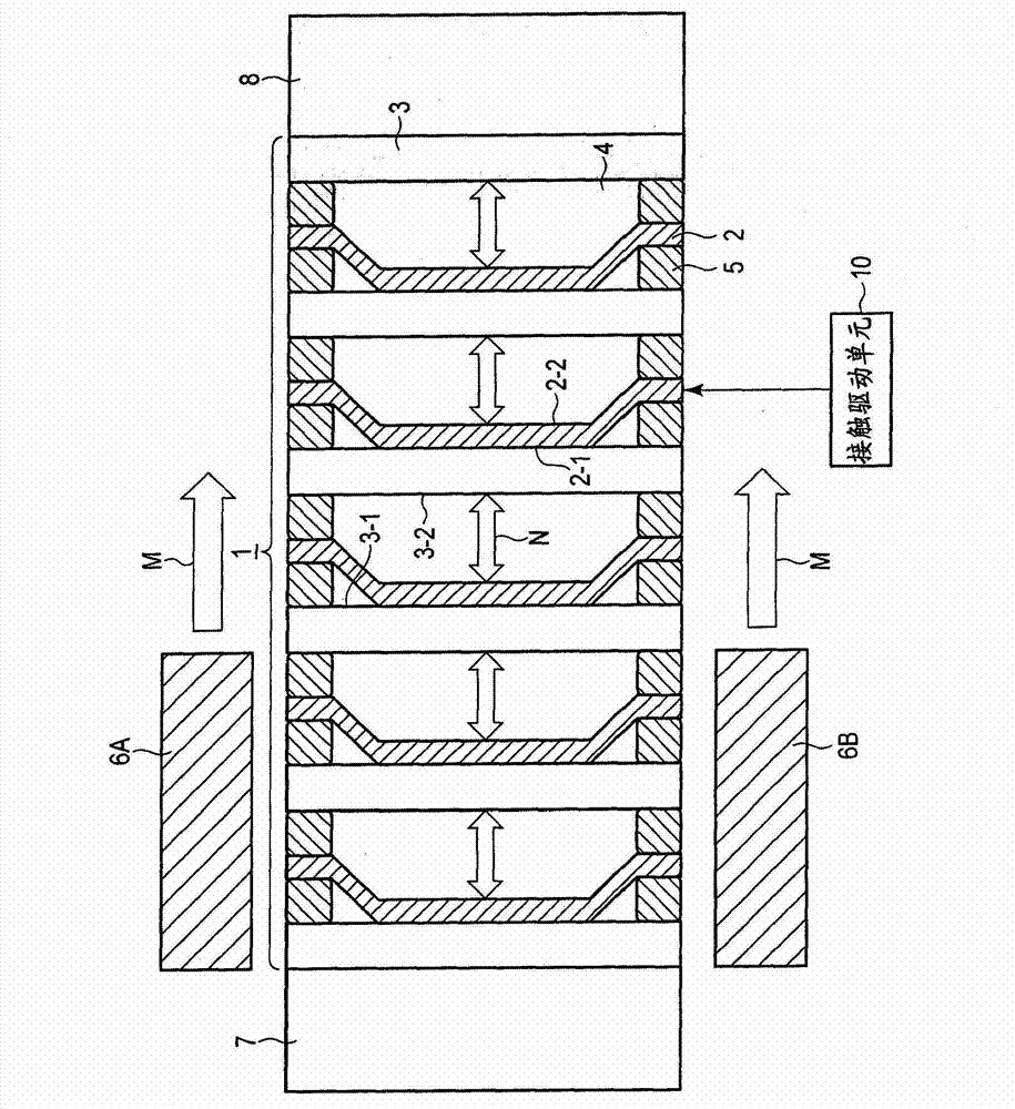 Magnetic refrigeration device and magnetic refrigeration system