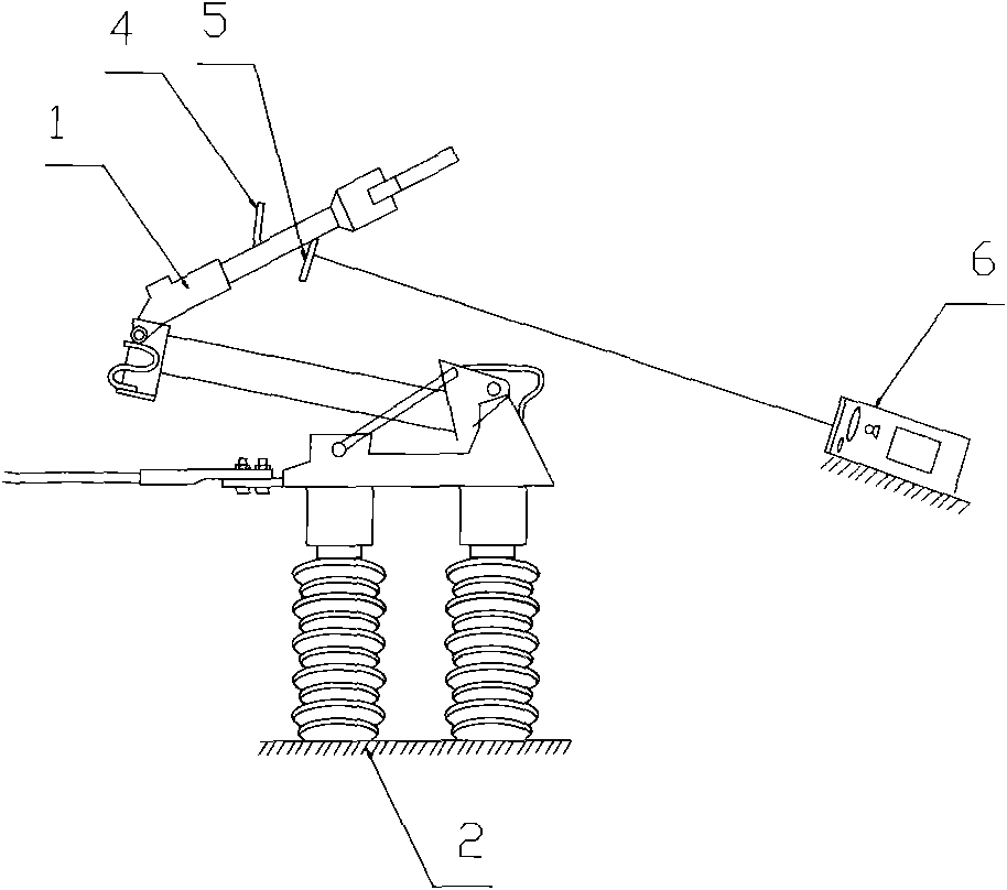 Detection device for disconnecting link opening and closing in place