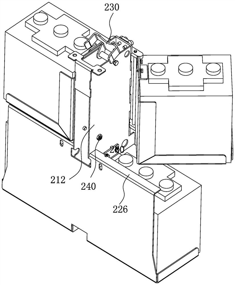 Tray truck battery mounting structure
