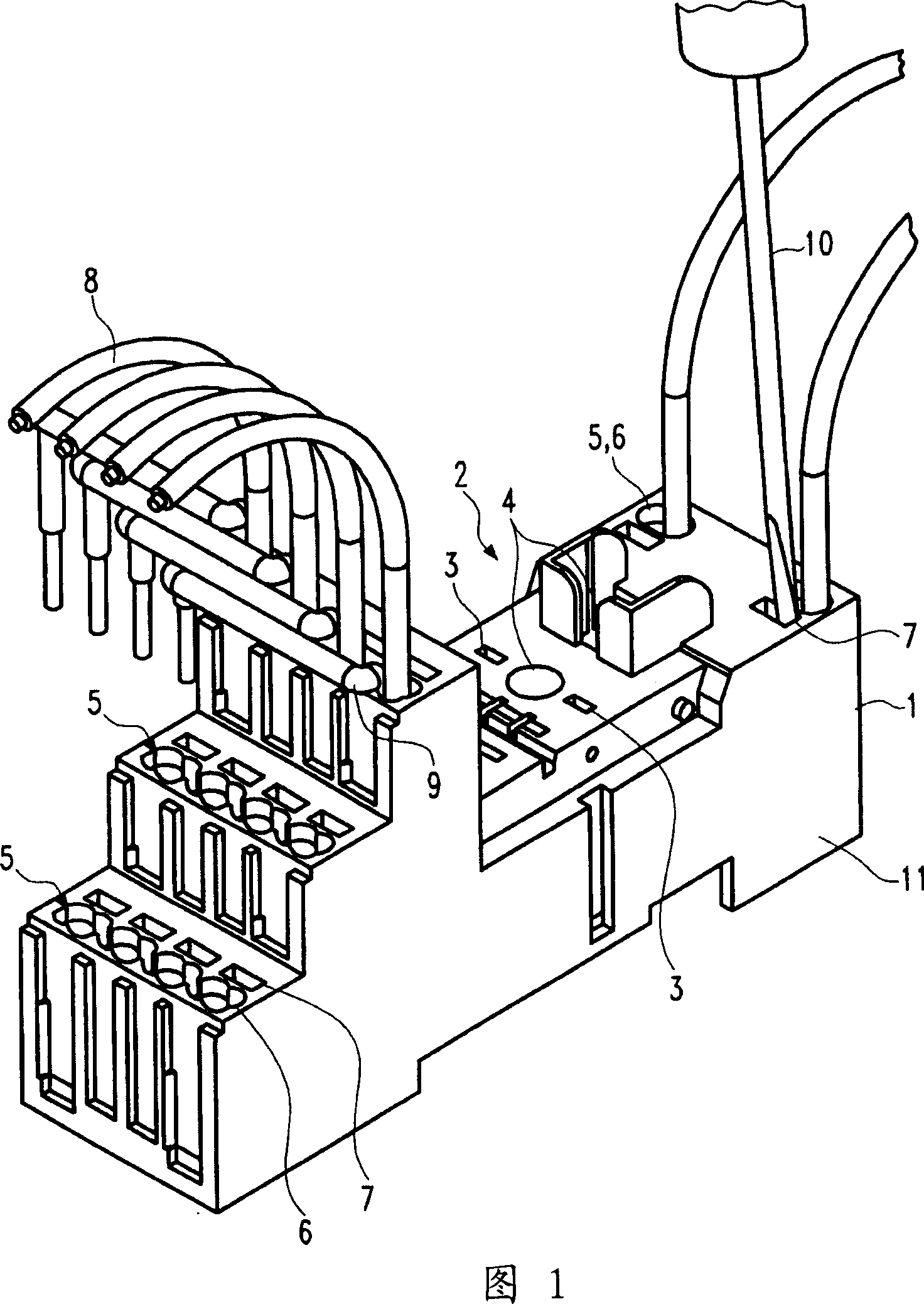 Electrical device, particularly relay socket, with spring clip and method of manufacture