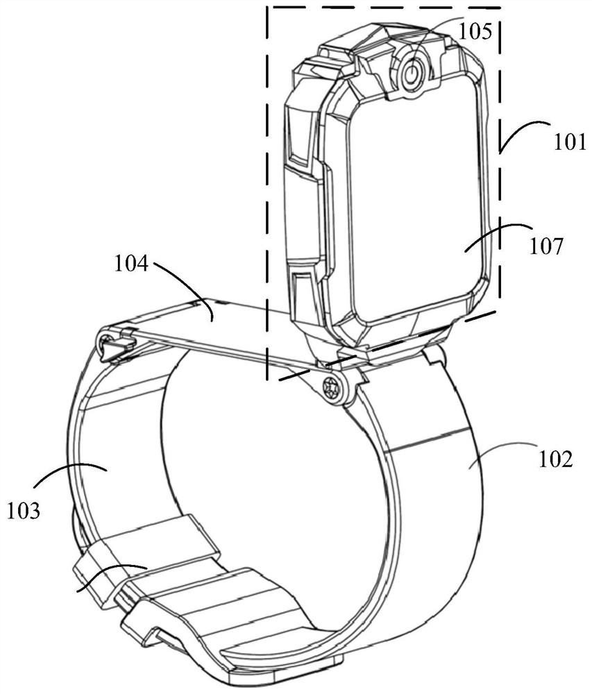 A wearable device-based information association method and wearable device