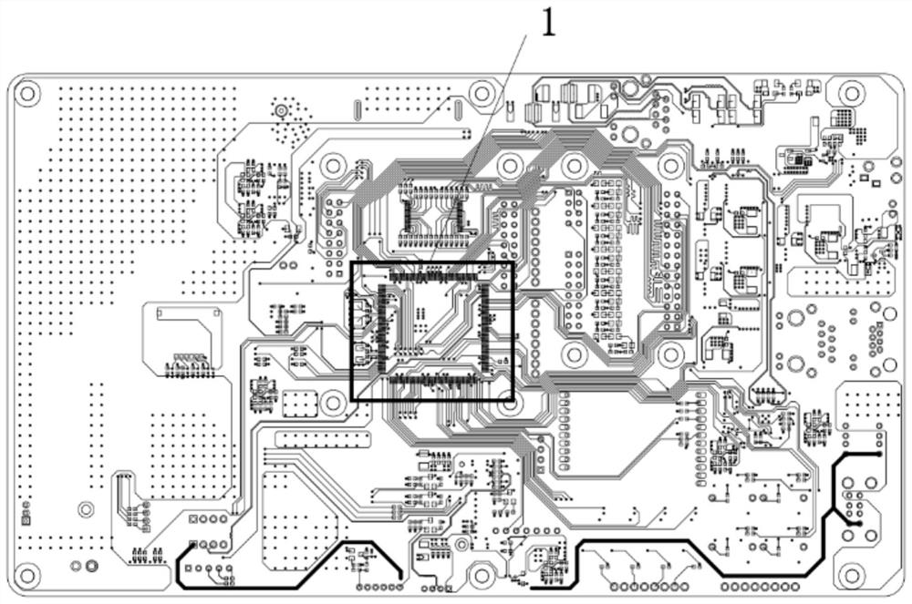 Self-feedback output system and method based on analog-to-digital conversion sampling module