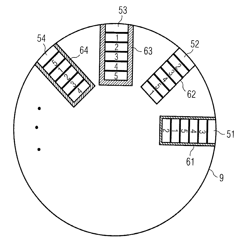 Generator with single turn wave winding, wind turbine and method for determining the thickness of the slot insulation of a generator