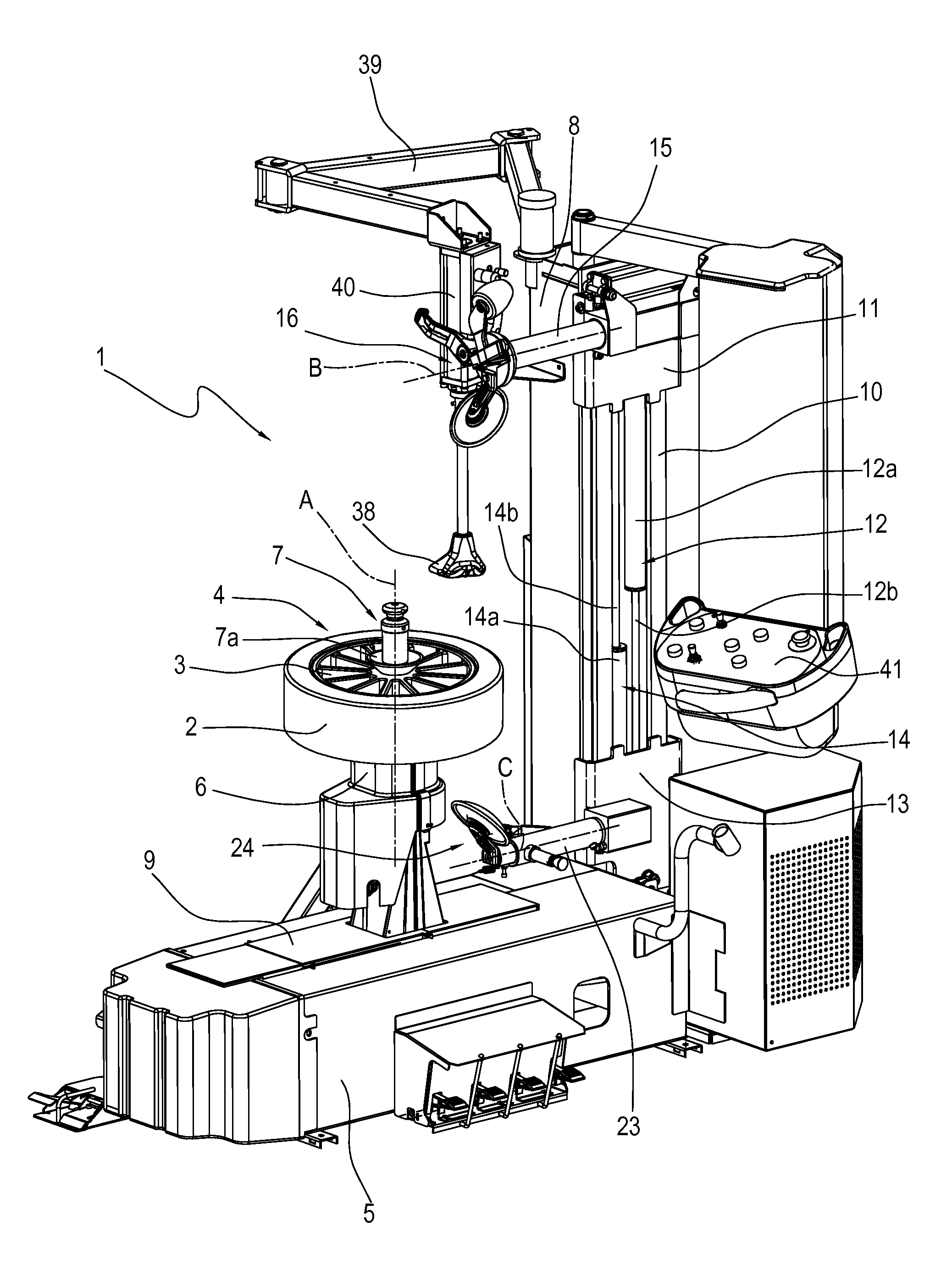 Machine and method for fitting and removing a tyre