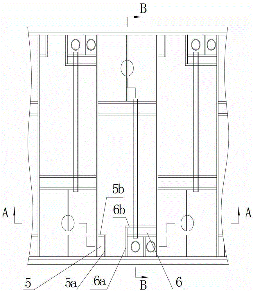 Local-stage aqueous-phase inner circulation device with box-type extraction tank