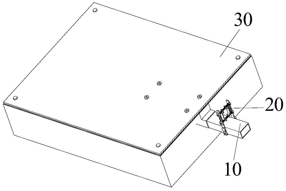 Device for automatically unplugging and plugging coupler and power cord