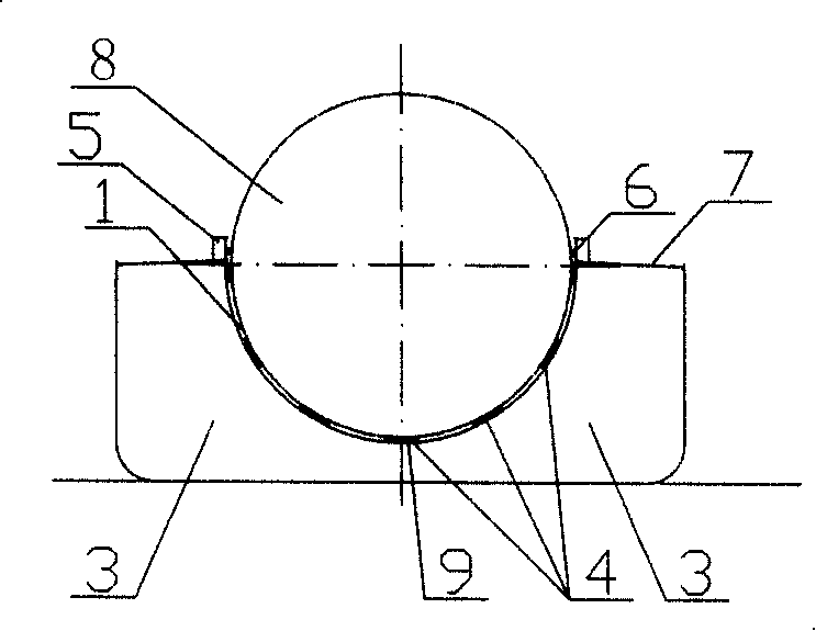 Installation for supporting half floating stock tank in shipborne water cusion type