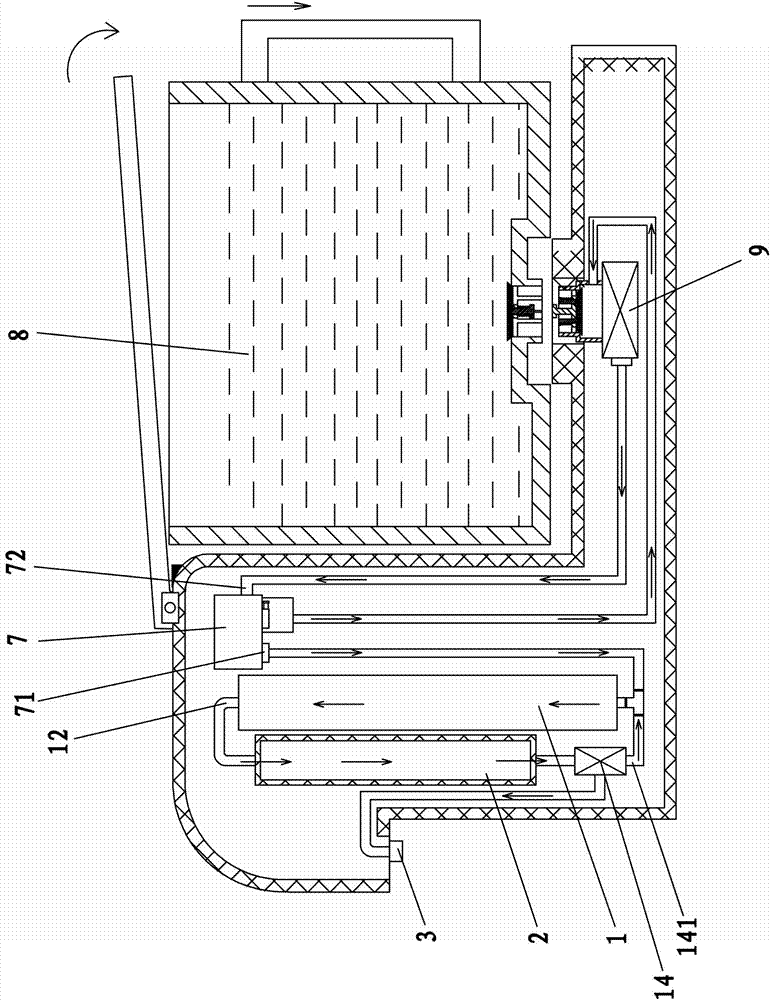 Drinking water heating device with water collecting tank