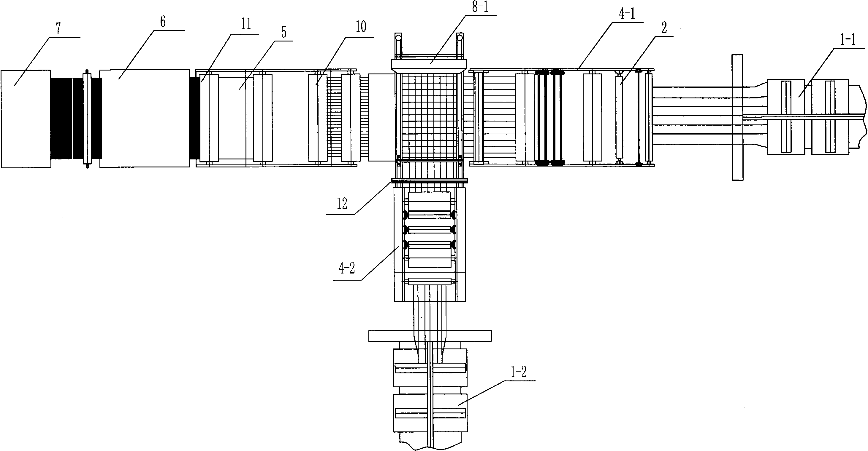 Processing equipment of longitude and latitude overlapping non-weaving composite material