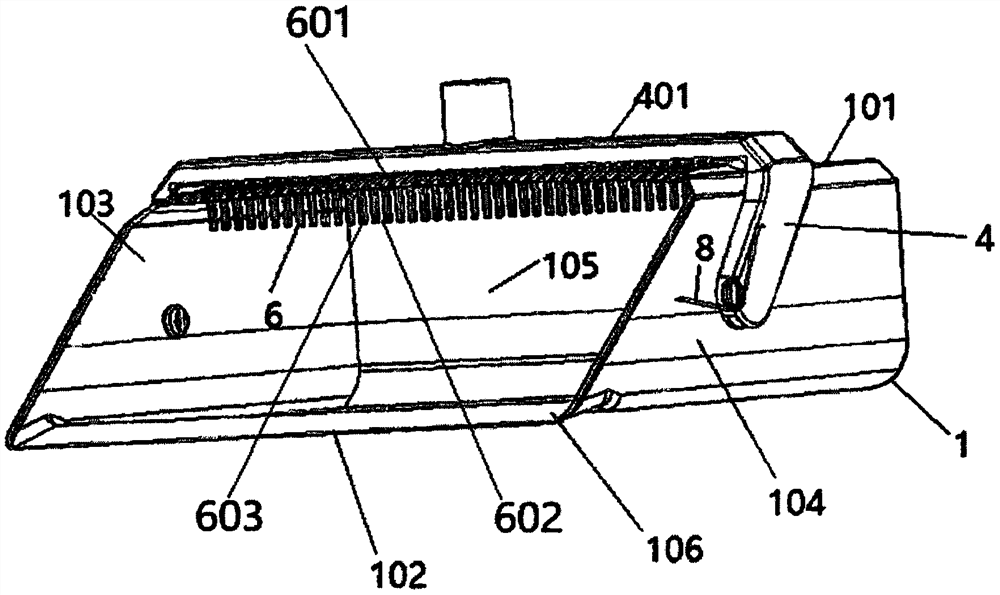 Comb tooth self-cleaning type dustpan and sleeve sweeping tool