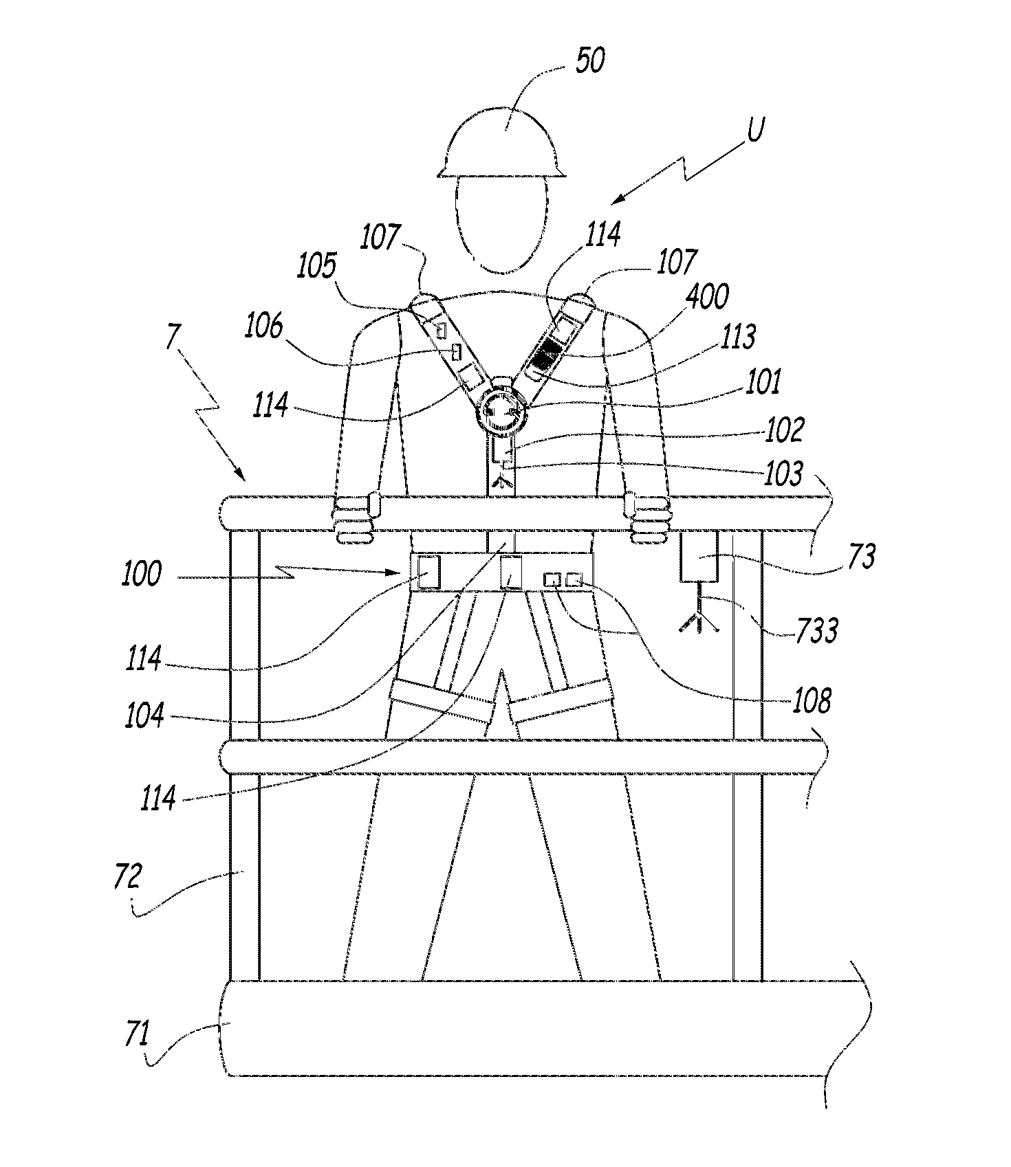 Protecting device for a user of an aerial lift and aerial lift comprising such a device