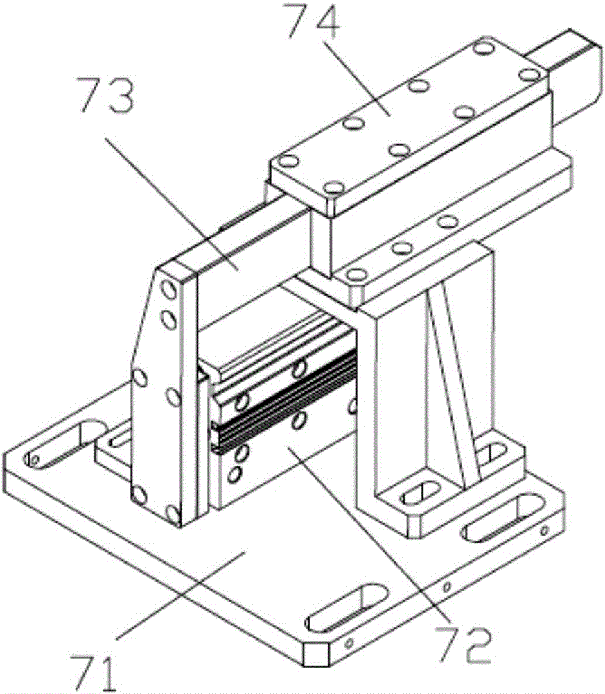 Storage and distribution device for pallets