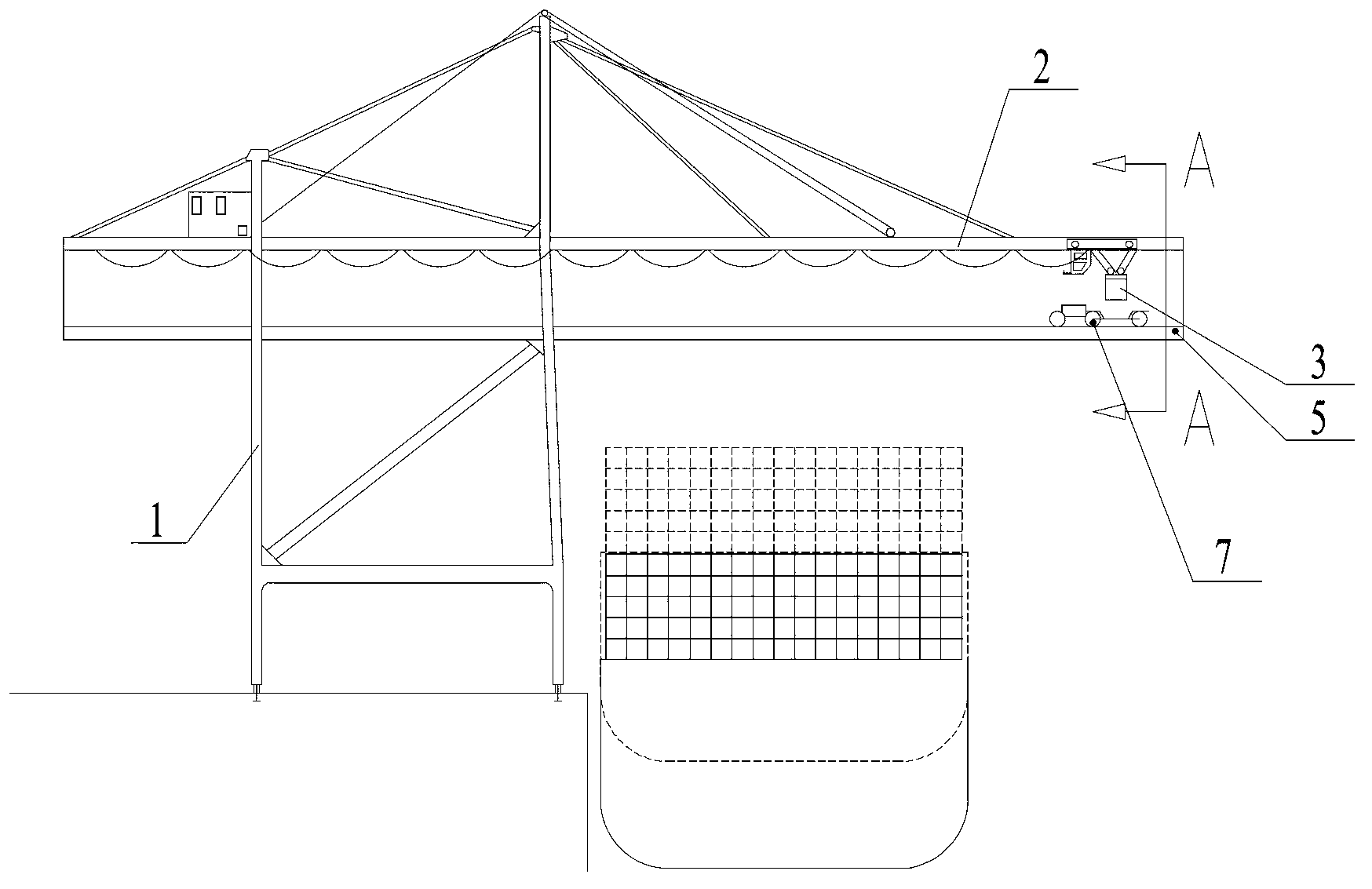 Double-layered quay crane for loading and unloading containers