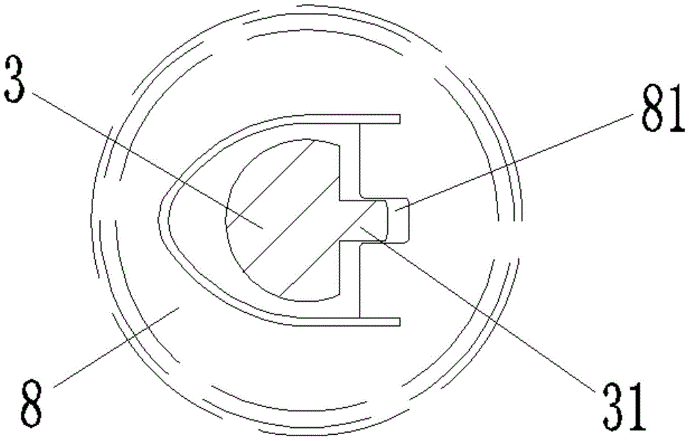 Directional cover pressing device for flow guide groove cover