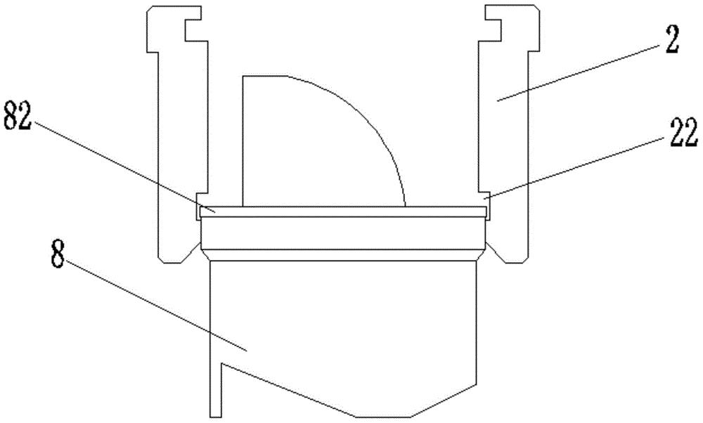 Directional cover pressing device for flow guide groove cover