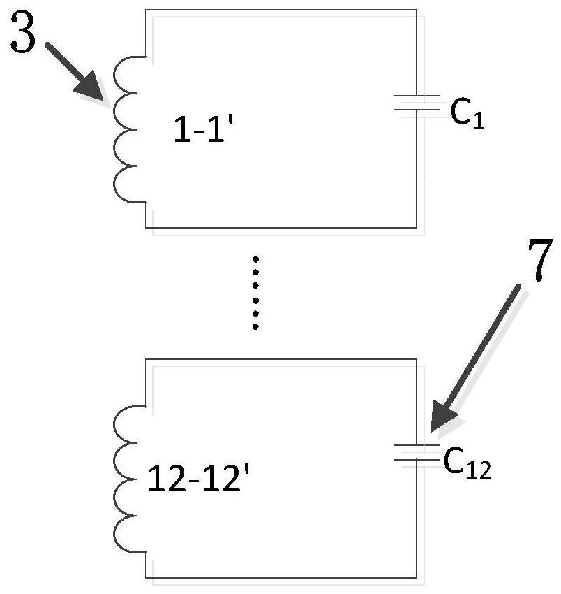 A motor that suppresses high-frequency vibration and noise without an external filter inductor