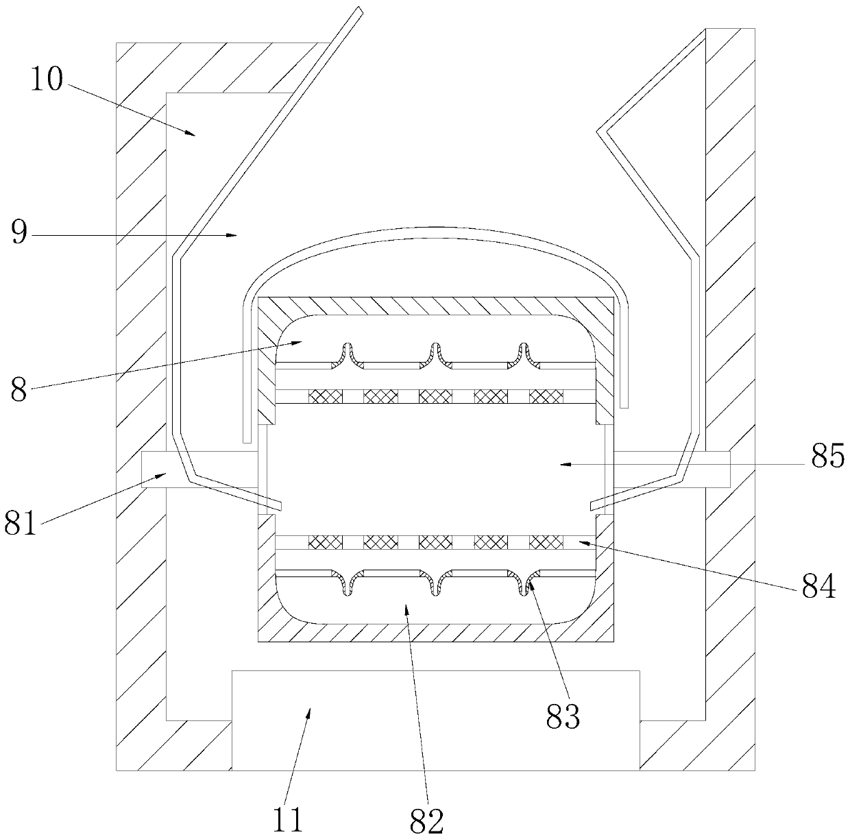 Rubber crushing device for rubber production