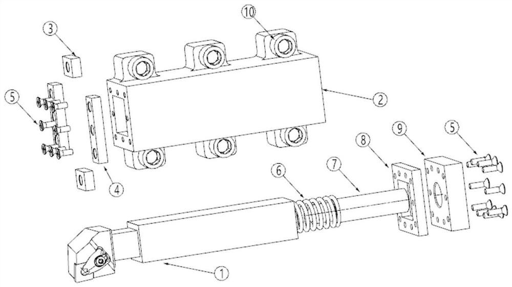 Adaptive turning tool and method for integral spinning box bottom
