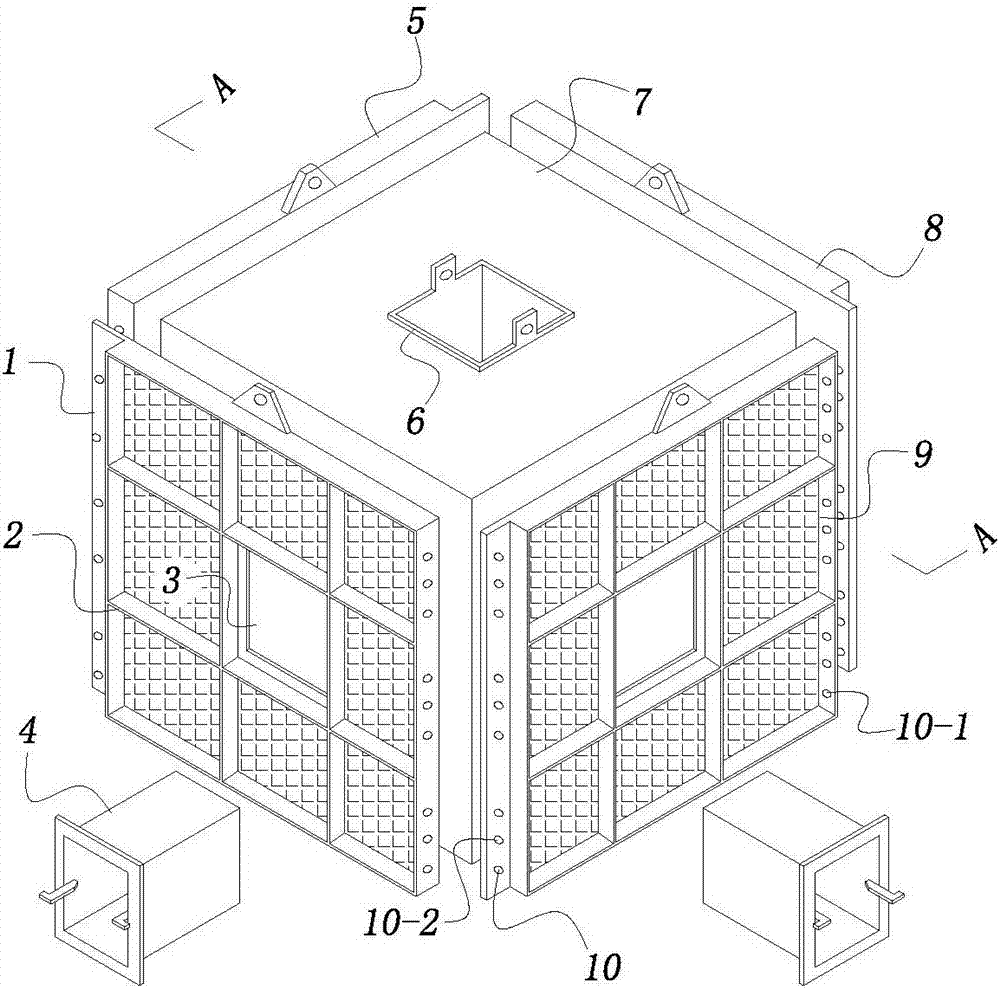 A forming mold and forming method for the hollow block of the silt-promoting embankment