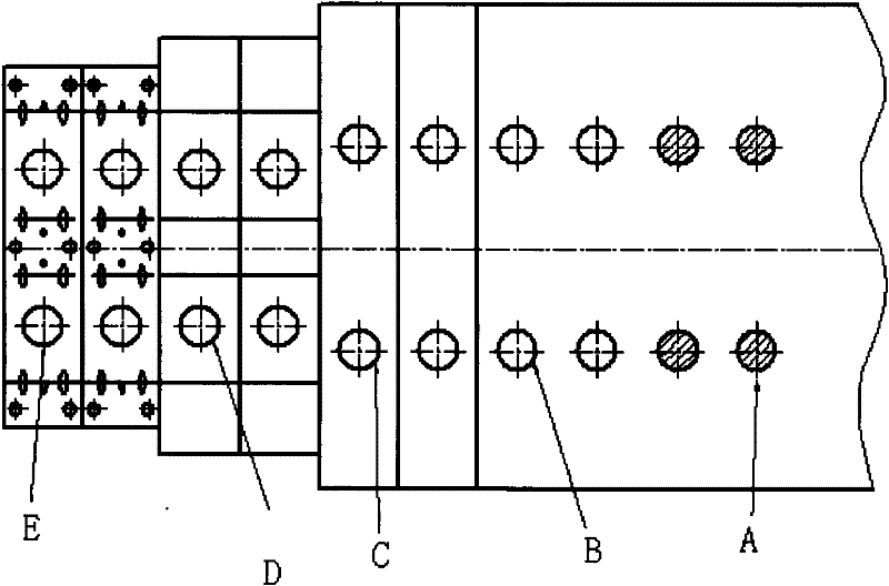 Carrier-free one-die two-piece forming method for bracket