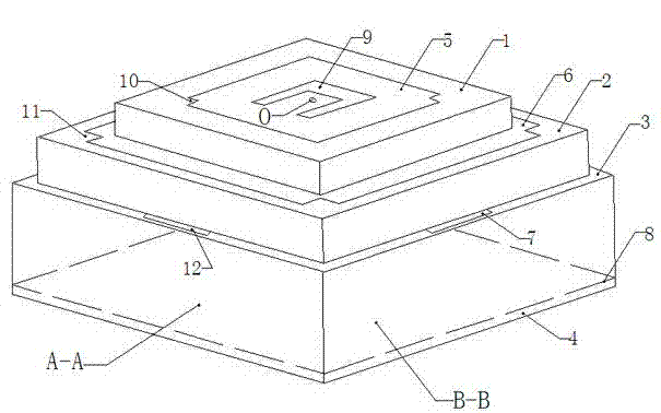 Miniaturized triple-band multilayer patch Beidou antenna