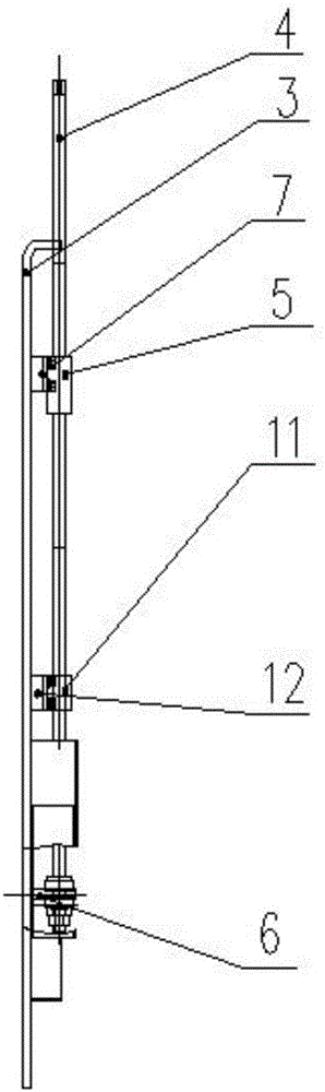 Adjustable material door mechanism of spreading machine