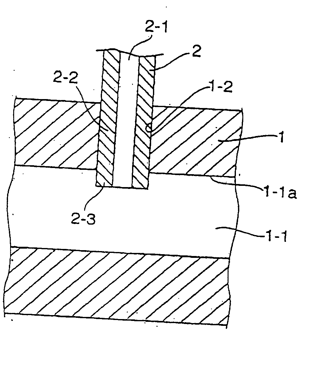 Connecting structure of branch connector in fuel pressure accumulating container