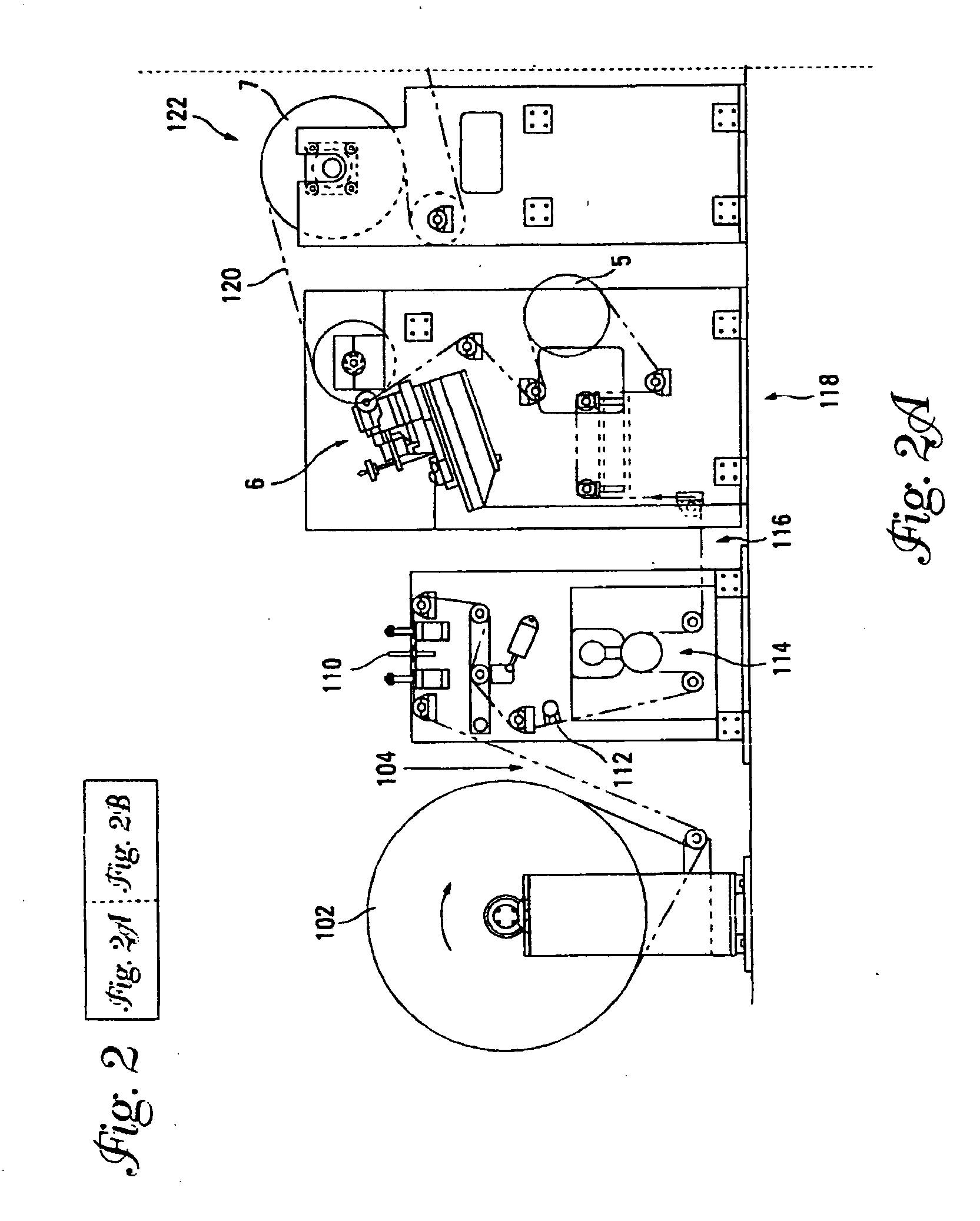 Apparatus and method for applying labels