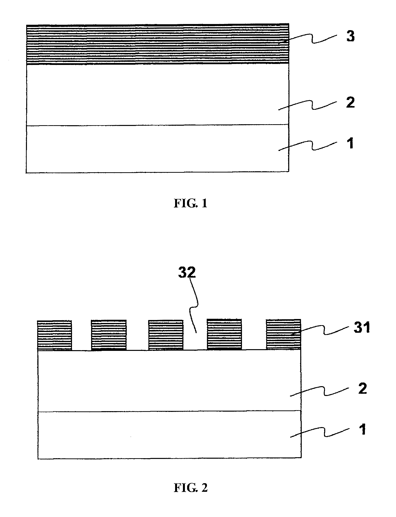 Algainp-based light-emitting diode with double reflective layers and fabrication method thereof