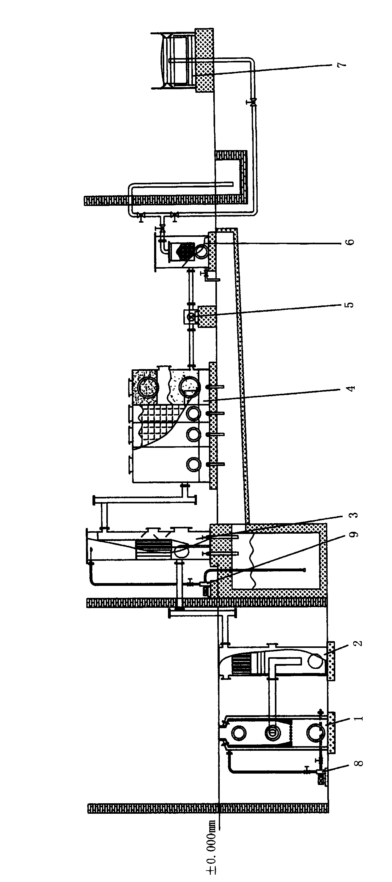 Method for preparing fuel gas by gasifying biomass materials and device thereof