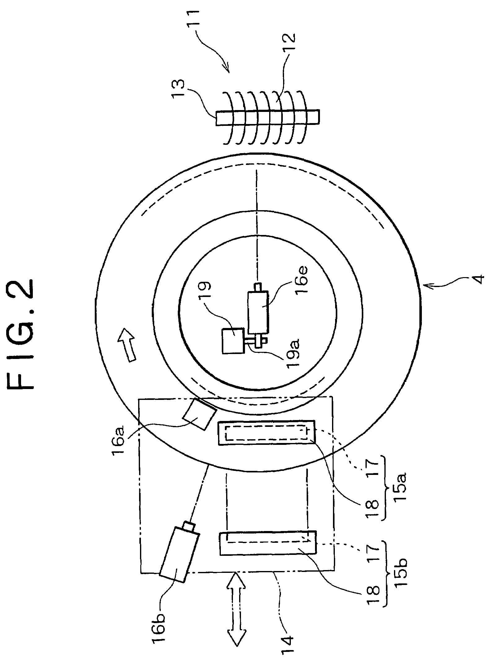 Method and apparatus for preheating raw tire