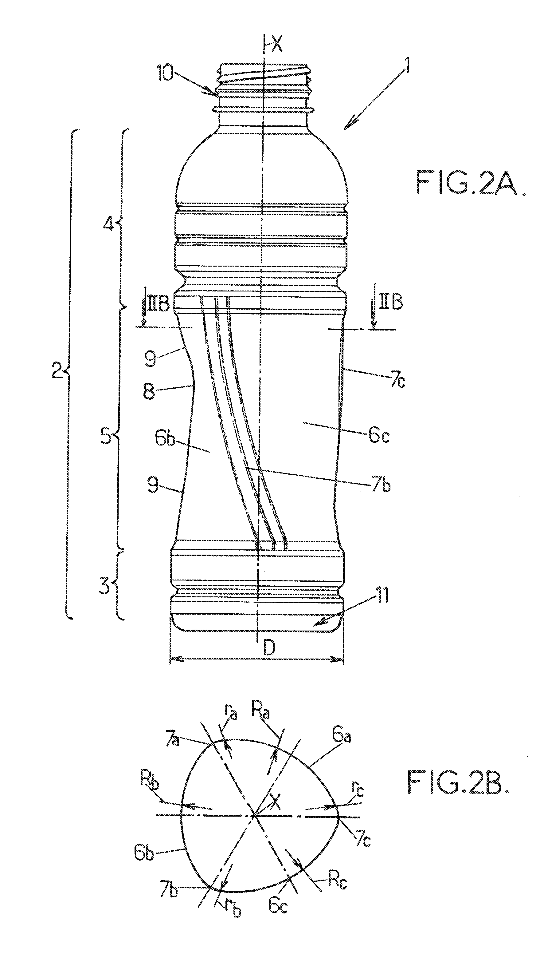 Thermoplastic container in particular a bottle having a partially prismatic triangular body