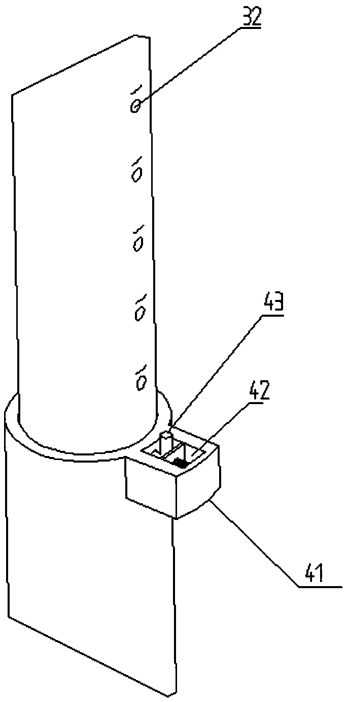 Yarn clamping device of spinning machine