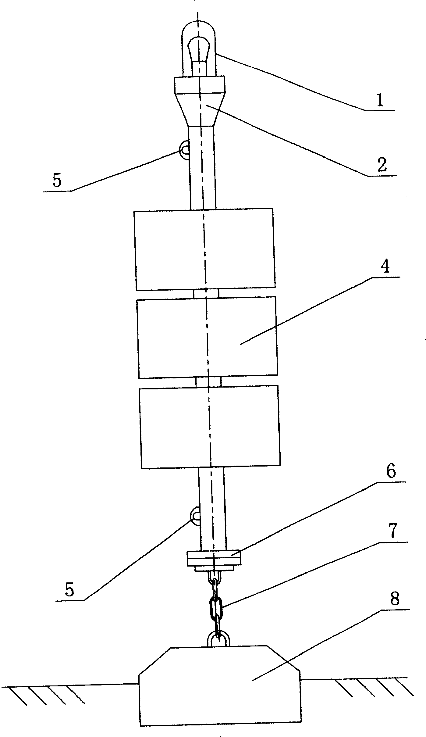 Eyelet light pole with high stagnation