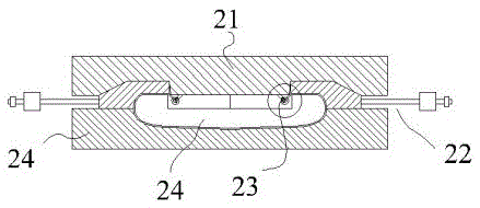 A method and mold with a gap surface fiber tube