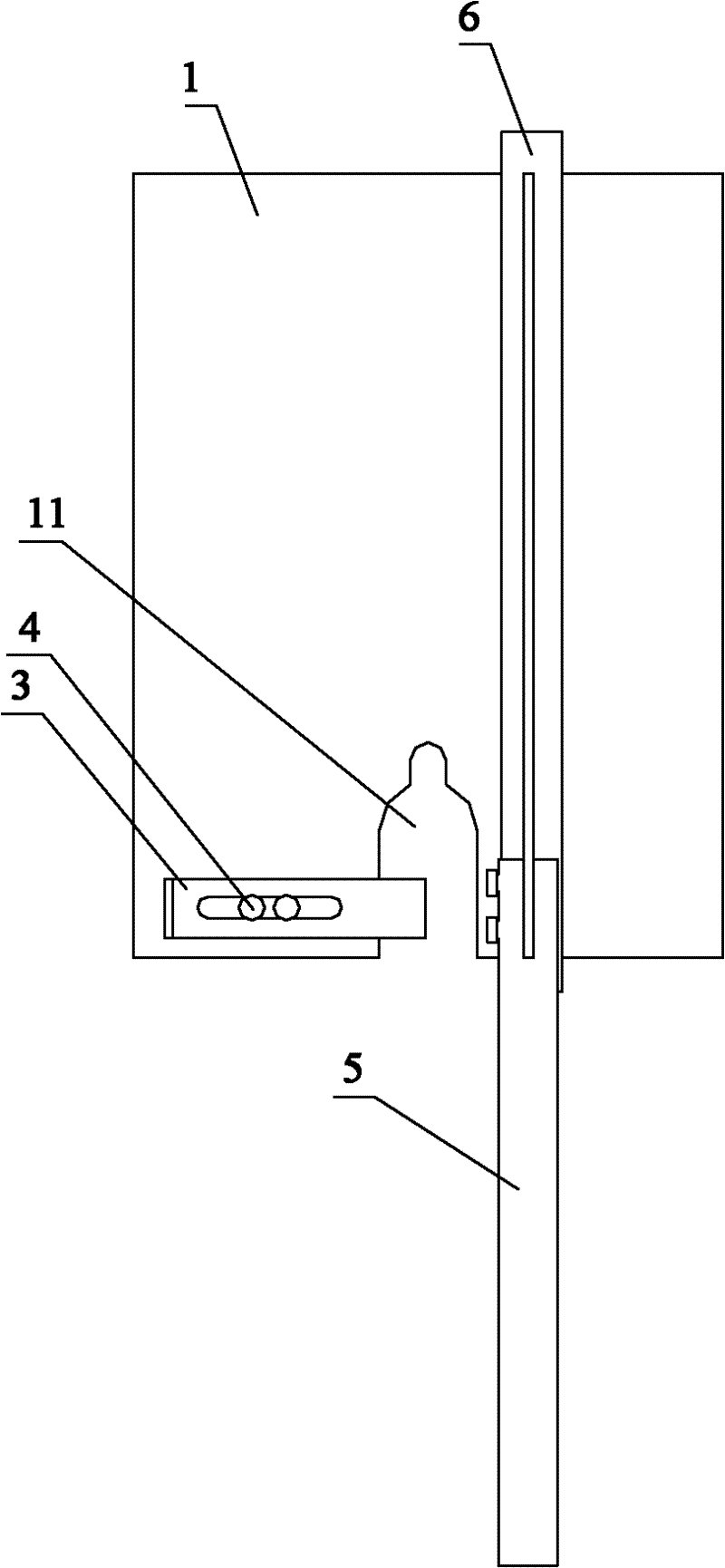 Vertical drawing type insulating right-angle baffle for porous baffle