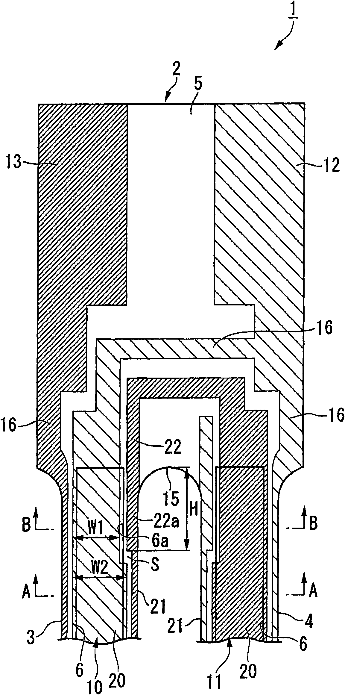 Piezoelectric vibrating reed, piezoelectric vibrator, oscillator, electronic device, radio-controlled clock, and method for manufacturing piezoelectric vibrating reed