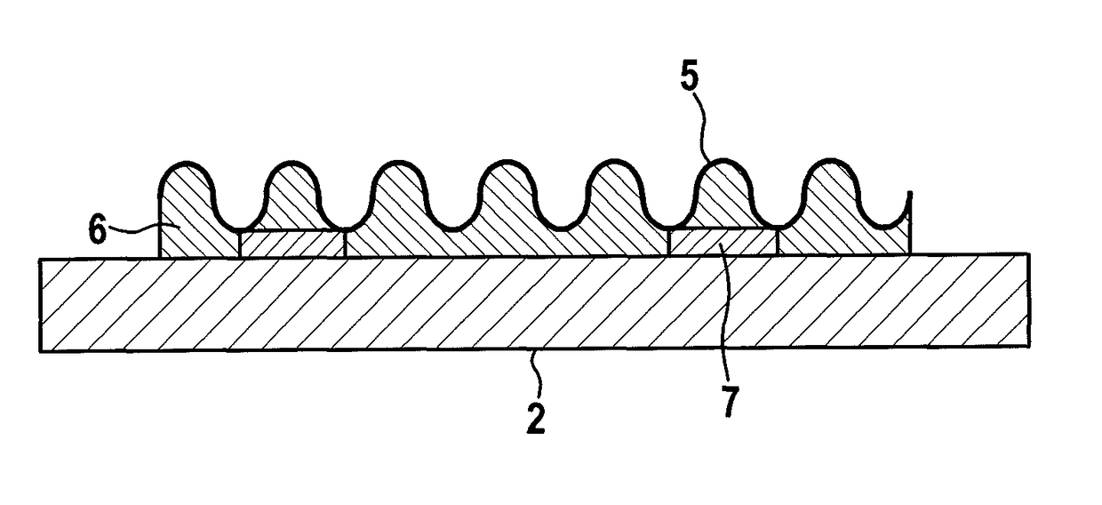 Electroactive sound transducer foil having a structured surface