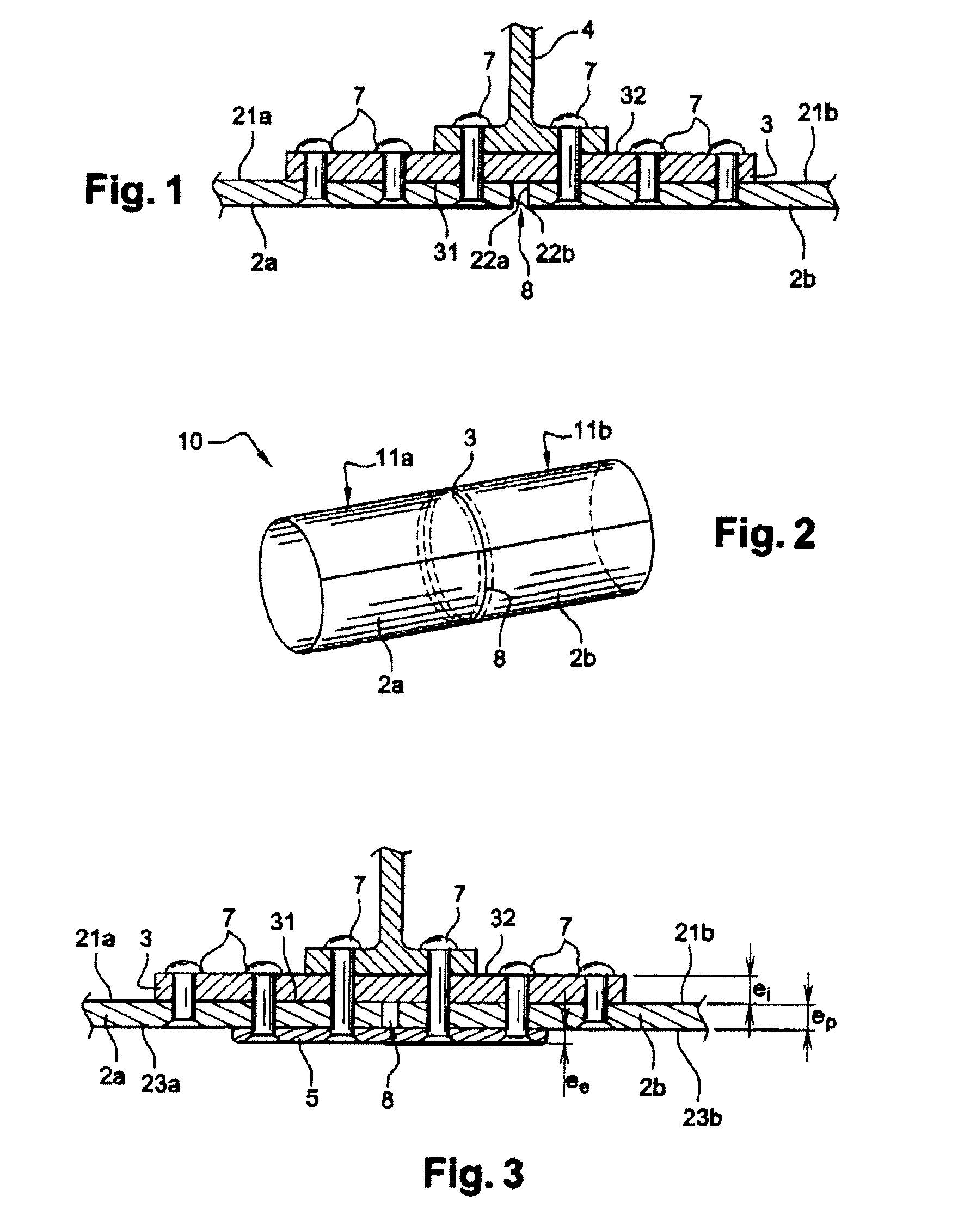 Assembly of panels of an airplane fuselage