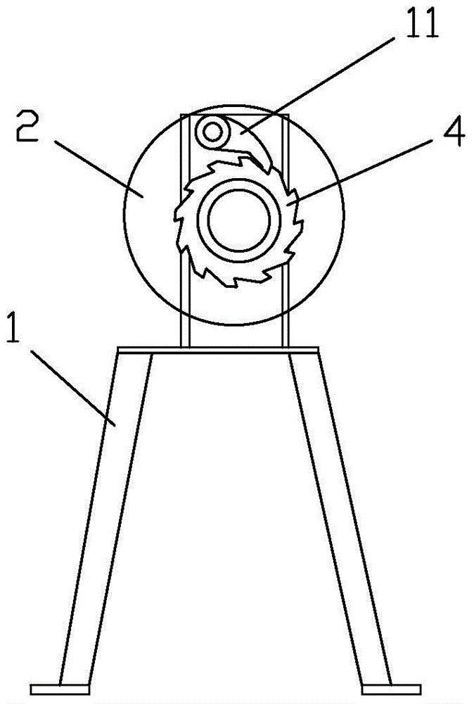 Manual lifting mechanism for fluid loading arm for ship on wharf