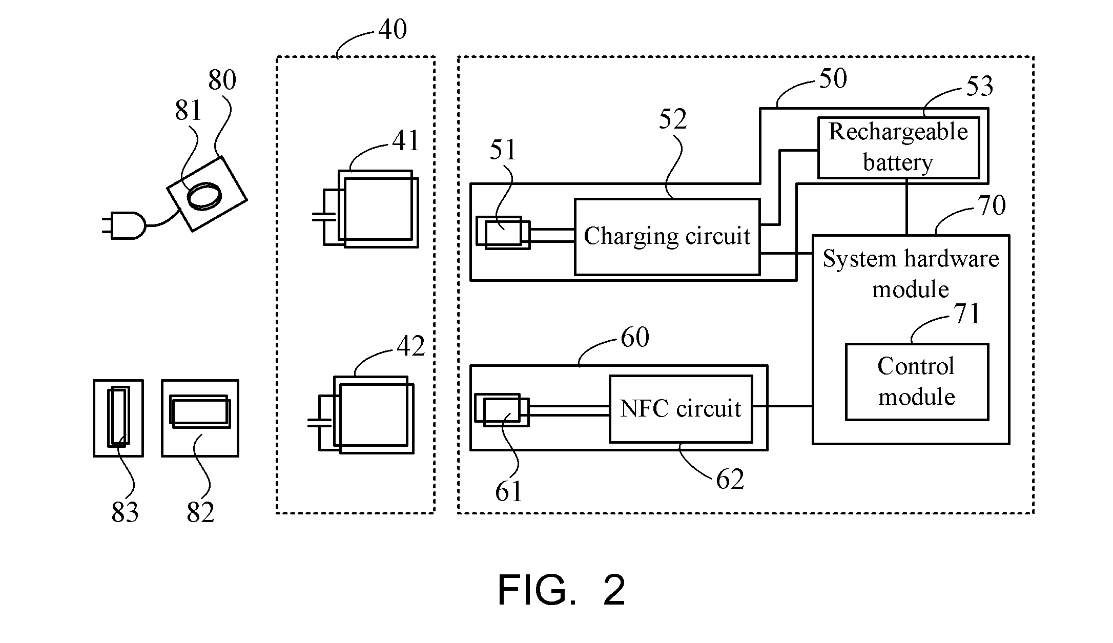 Portable electronic device capable of expanding transmission distance for near field communication functions