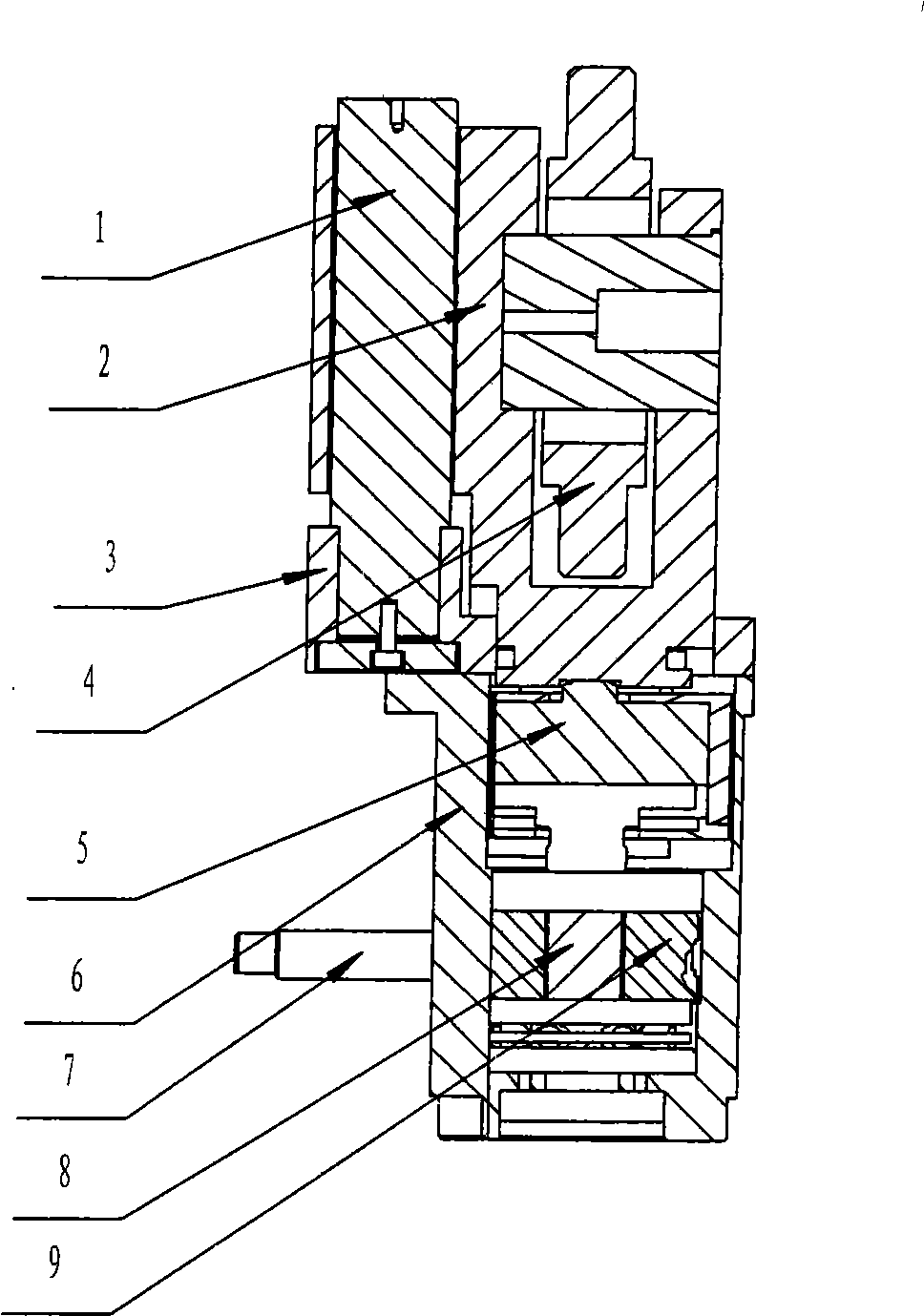 Vertically lifting lower pinch wheel adjusting device