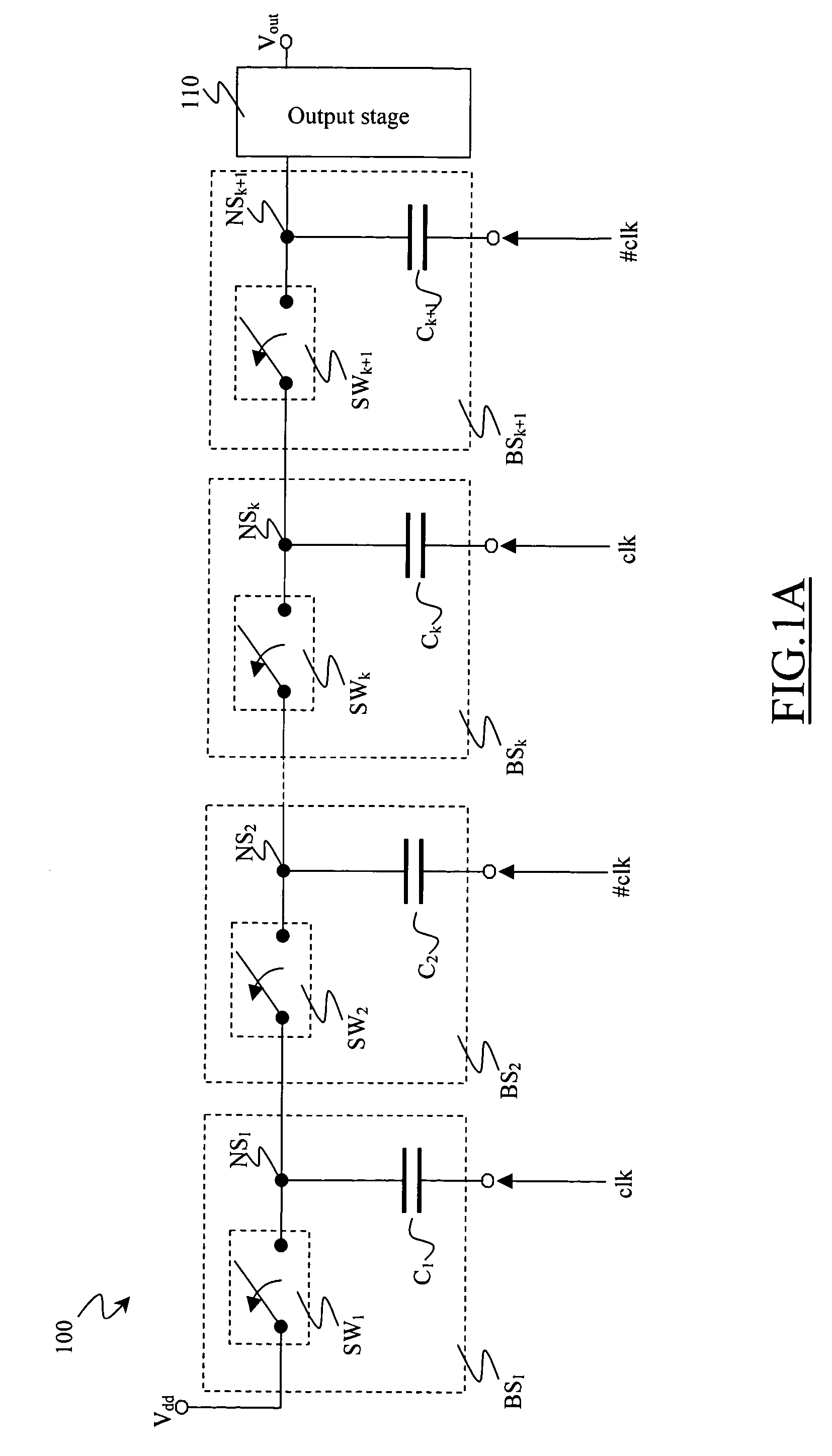 Charge pump circuit with dynamic biasing of pass transistors
