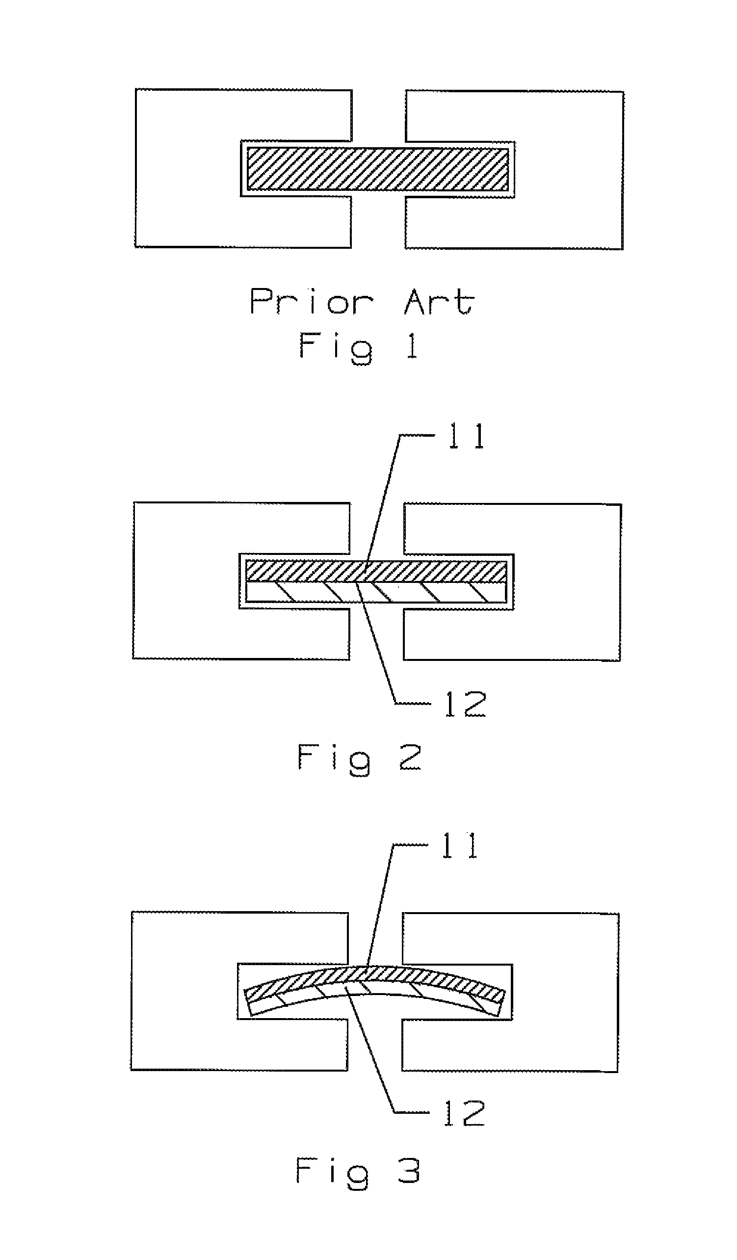 Bi-metallic strip seal for a turbine shroud