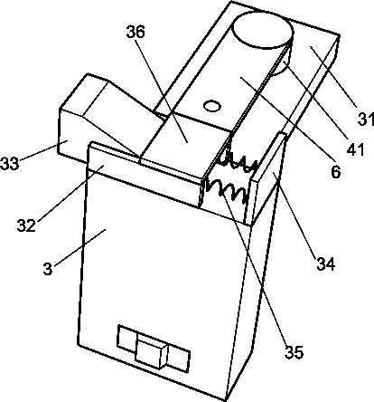 Auxiliary device for carrying green vegetable seedlings on seedling tray