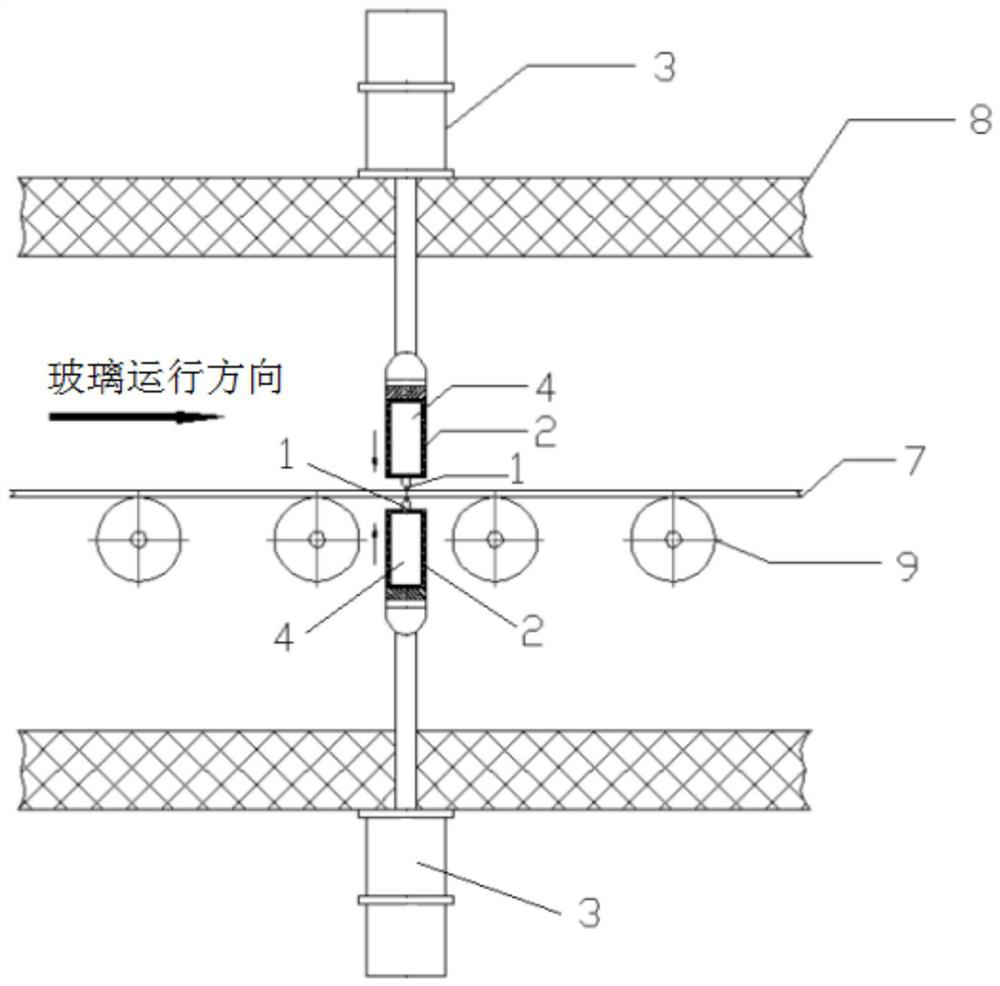 Cutting and plate-breaking process for hot glass on production line for manufacturing float glass