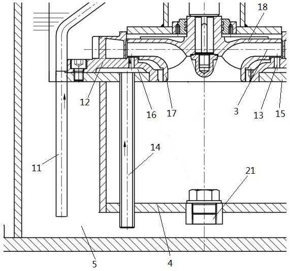 Vertical self-priming pump