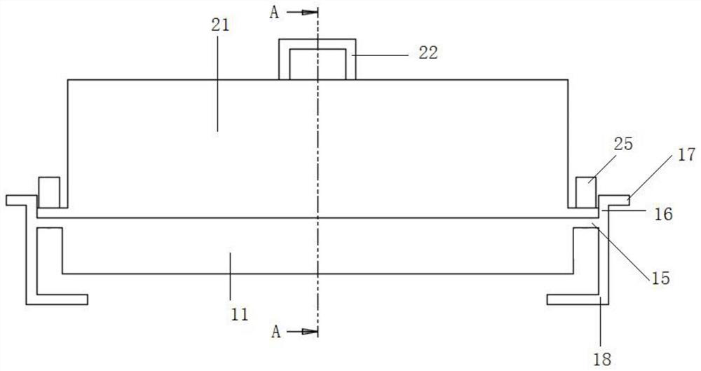 Sample conveying tray for chemical examination