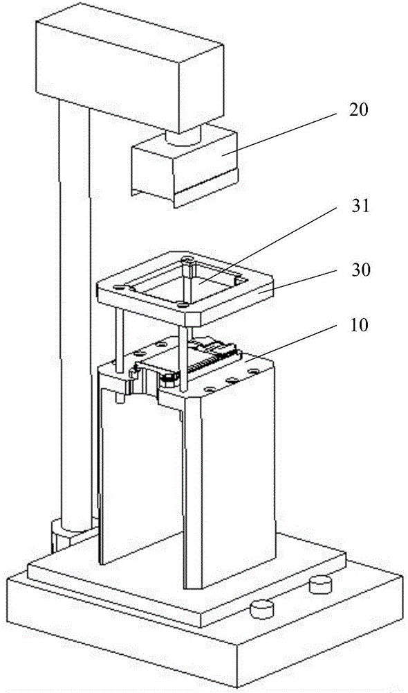 Assembling device and method for mobile terminal