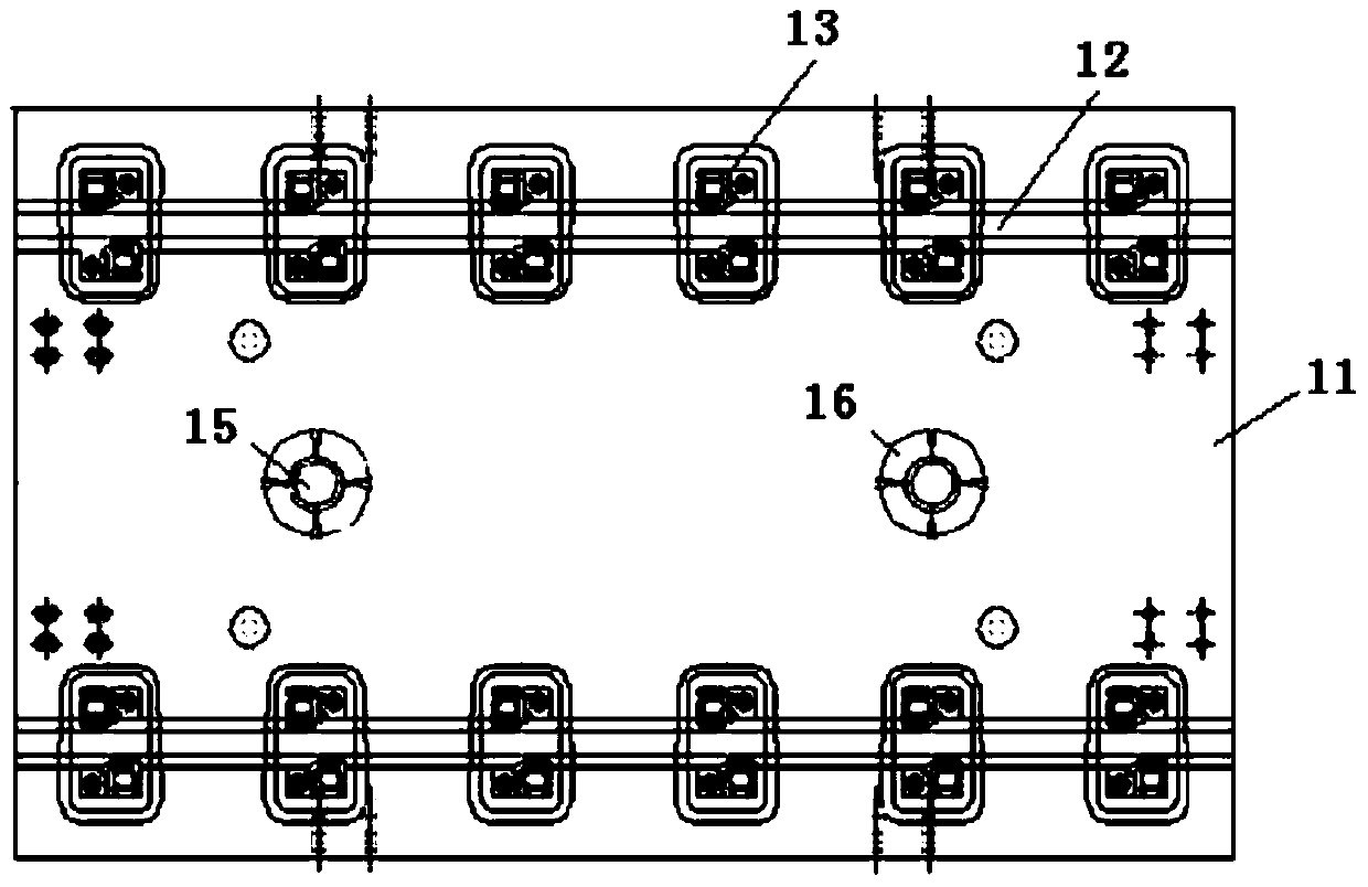 Integrated filling prefabricated slab damping track structure